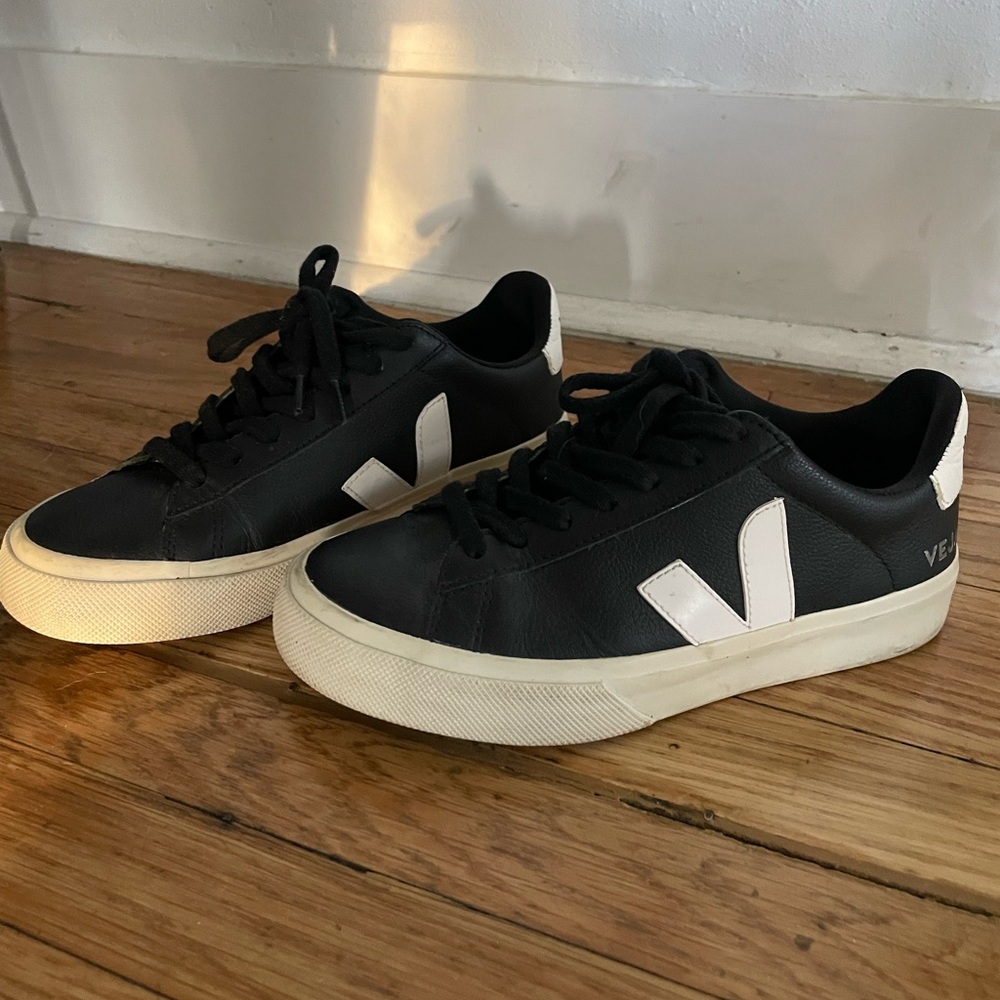 VEJA Campo black